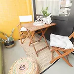 Apartment Im Herzen Von Duesseldorf Derendorf Mit Stellplatz